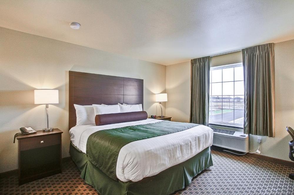 Deluxe King Room interior
